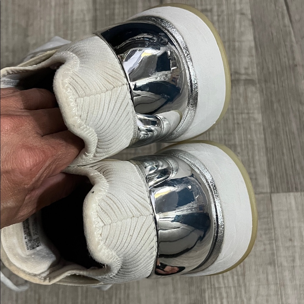 Adidas Adizero Ubersonic 3 Sneakers - Picture 8 of 10